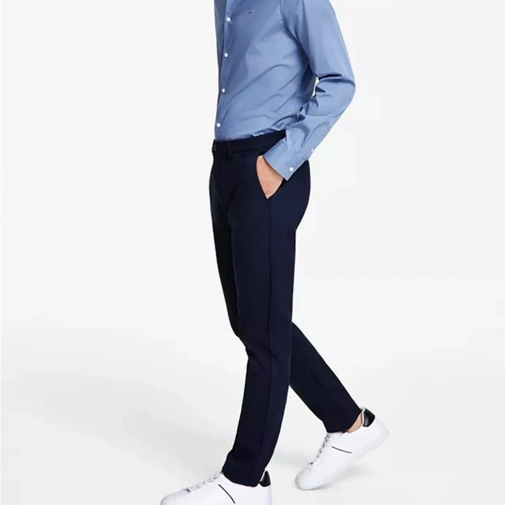 Men’s Calvin Klein Built-In-Flex Navy Blue Chino Pants